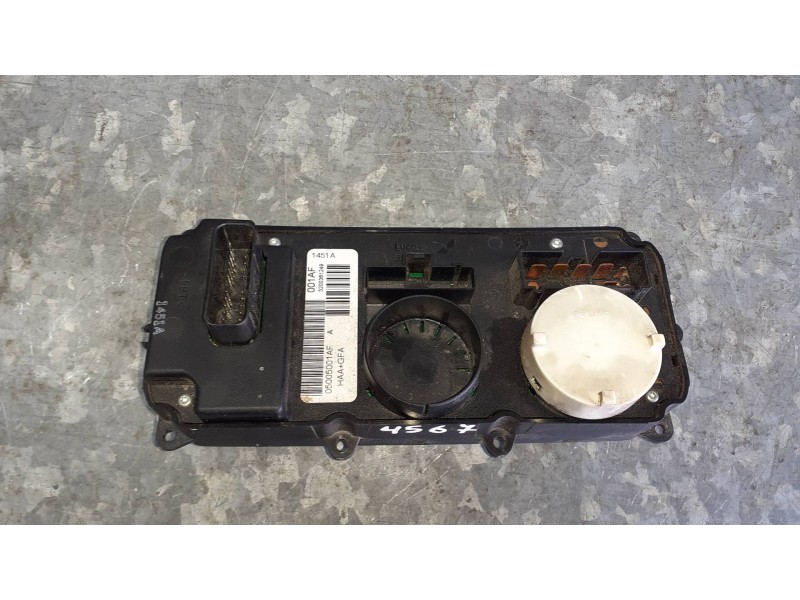 Recambio de mando calefaccion / aire acondicionado para chrysler voyager (rg) referencia OEM IAM 05005001AF  3200361249