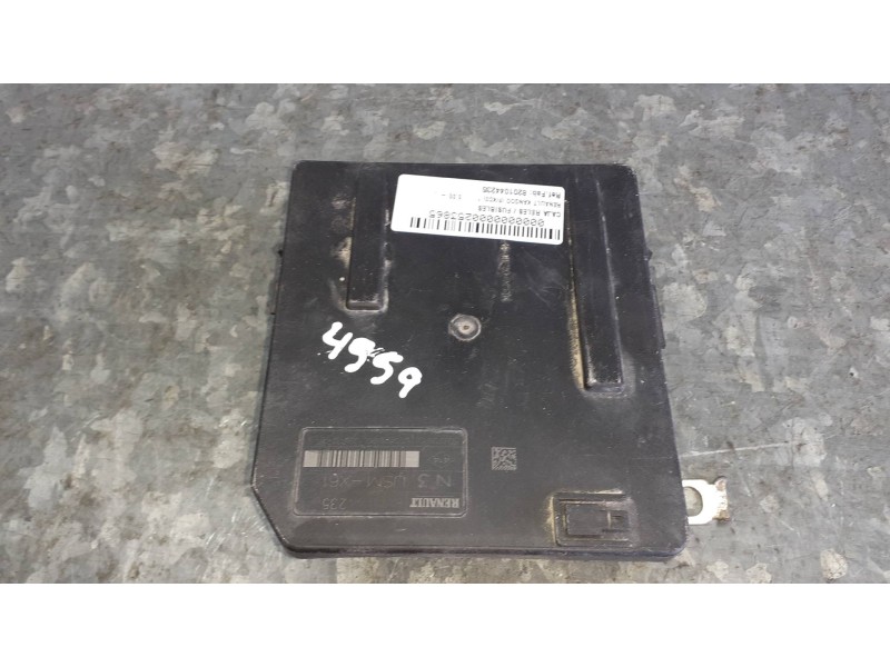 Recambio de caja reles / fusibles para renault kangoo (f/kc0) referencia OEM IAM 8201044235  50J713F00