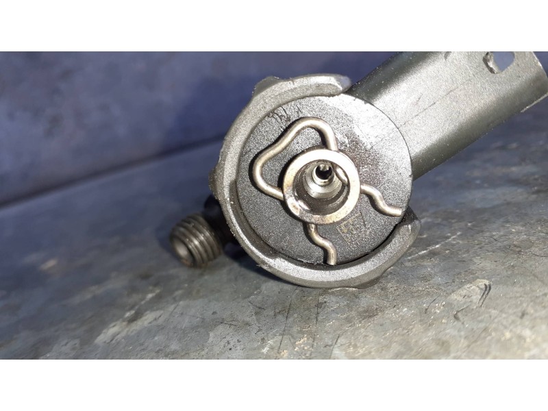 Recambio de inyector para hyundai i30cw referencia OEM IAM 0445110320 2 PINES BOSCH