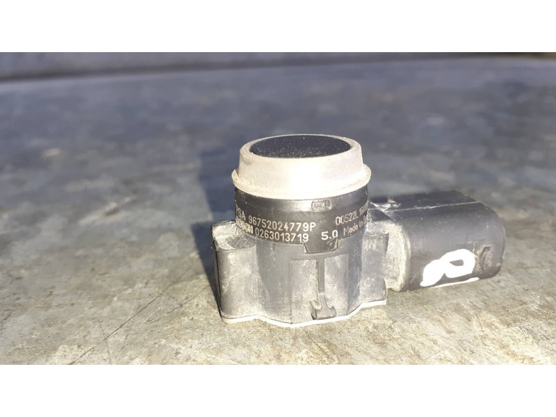 Recambio de sensor de aparcamiento para citroen c-elysée referencia OEM IAM 96752024779P 3 PINES TRASERO