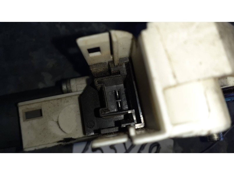 Recambio de motor elevalunas delantero derecho para volkswagen sharan (7n1) referencia OEM IAM 8K0959801B  2 PINES