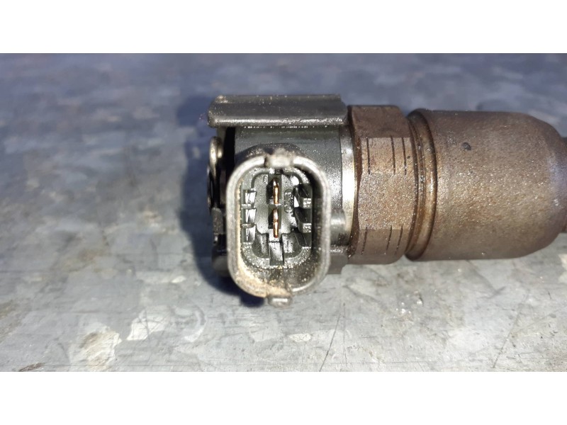 Recambio de inyector para hyundai i30cw referencia OEM IAM 0445110320 2 PINES BOSCH