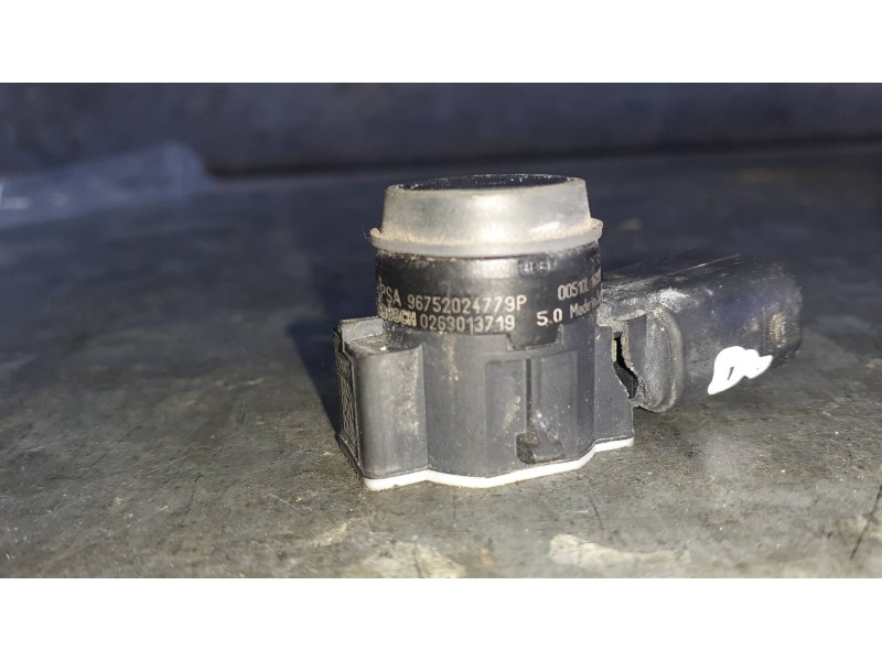 Recambio de sensor de aparcamiento para citroen c-elysée referencia OEM IAM 96752024779P 3 PINES TRASERO
