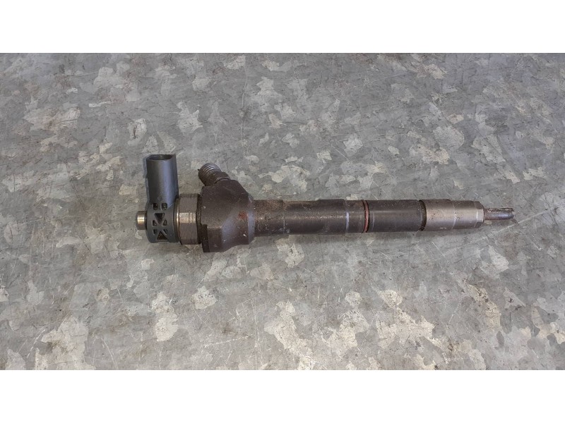 Recambio de inyector para volkswagen sharan (7n1) referencia OEM IAM 03L130277J  2 PINES