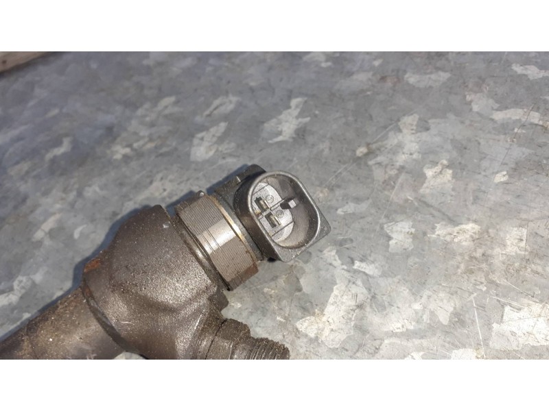 Recambio de inyector para volkswagen sharan (7n1) referencia OEM IAM 03L130277J  2 PINES