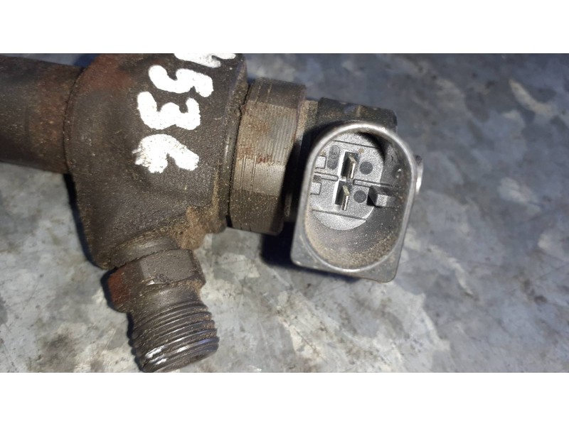 Recambio de inyector para volkswagen sharan (7n1) referencia OEM IAM 03L130277J  2 PINES