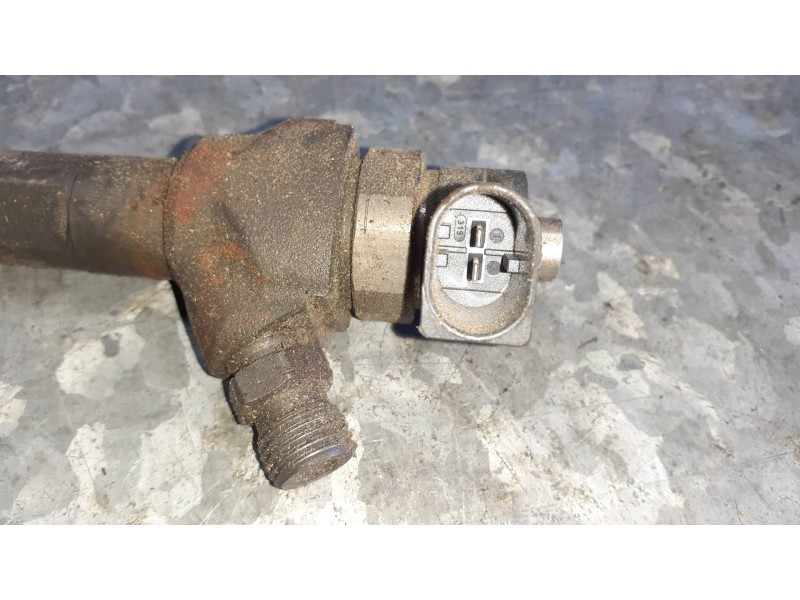 Recambio de inyector para volkswagen sharan (7n1) referencia OEM IAM 03L130277J  2 PINES