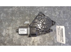 Recambio de motor elevalunas trasero izquierdo para hyundai i30cw referencia OEM IAM 834602R000  2 PINES