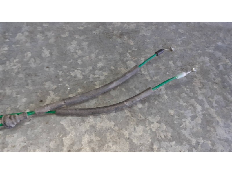 Recambio de cerradura puerta trasera izquierda para hyundai i30cw referencia OEM IAM 814102L200 4 PINES ELECTRICA