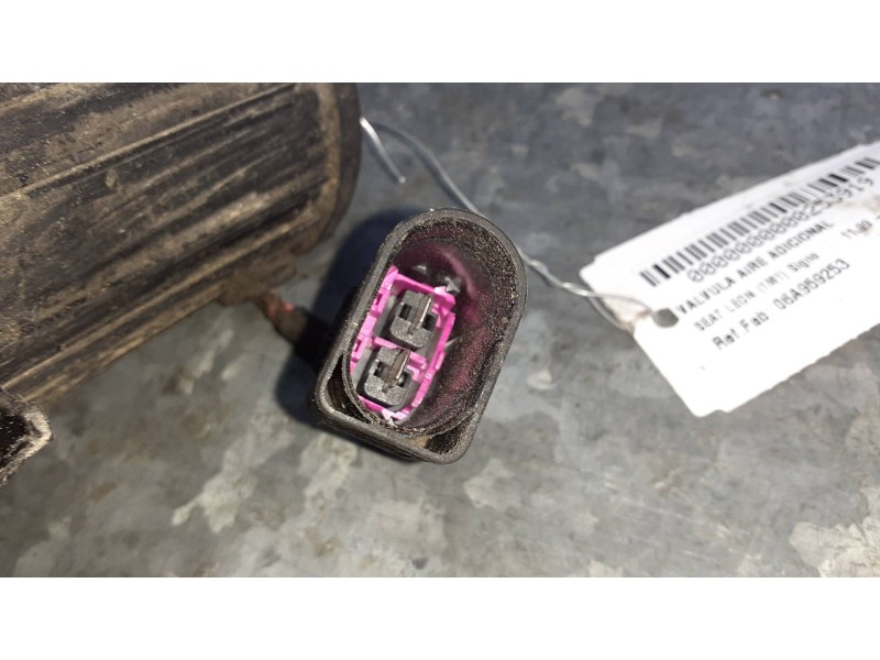 Recambio de valvula aire adicional para seat leon (1m1) signo referencia OEM IAM 06A959253  