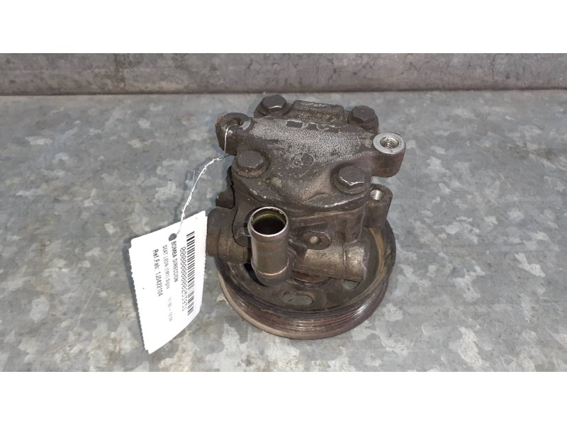 Recambio de bomba direccion para seat leon (1m1) signo referencia OEM IAM 1J0422104  