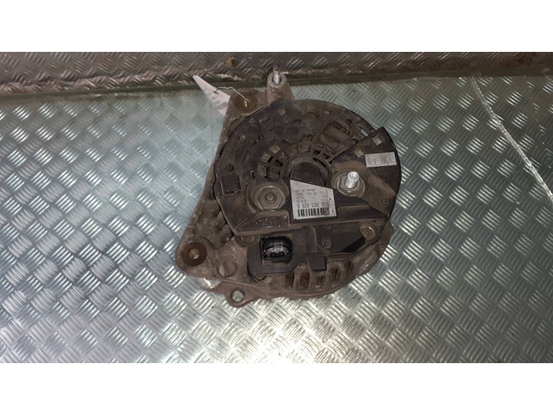Recambio de alternador para volkswagen lt caja cerrada / combi (mod. 1997) referencia OEM IAM 074903025K  90A