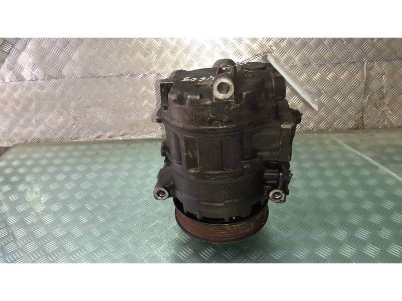 Recambio de compresor aire acondicionado para mercedes-benz sprinter 02.00  caja cerrada referencia OEM IAM A0002343111  