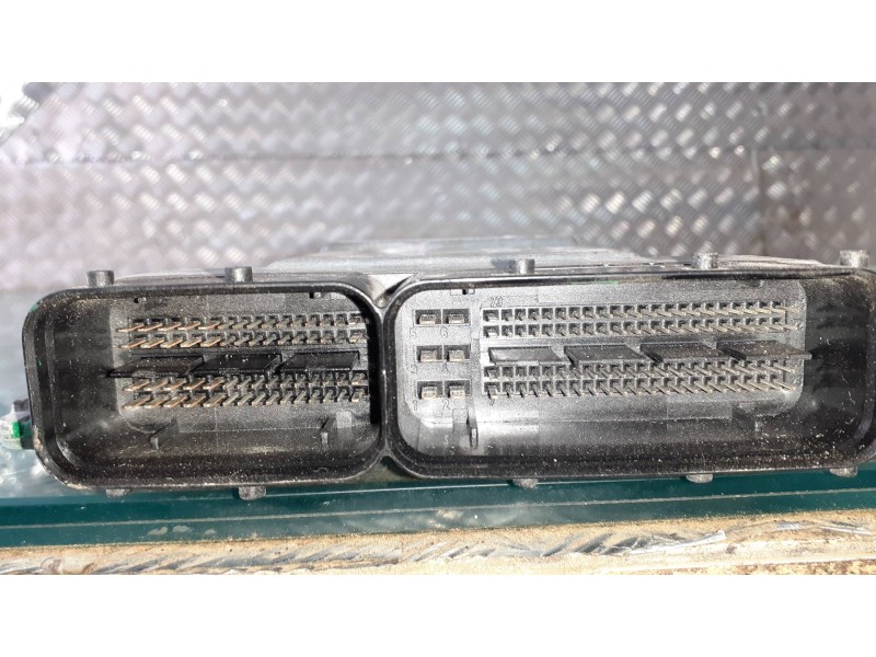 Recambio de centralita motor uce para volkswagen passat berlina (3c2) advance referencia OEM IAM 03G906018CE  