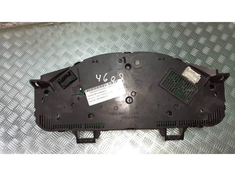 Recambio de cuadro instrumentos para mercedes-benz sprinter 02.00  caja cerrada referencia OEM IAM A0014468521  