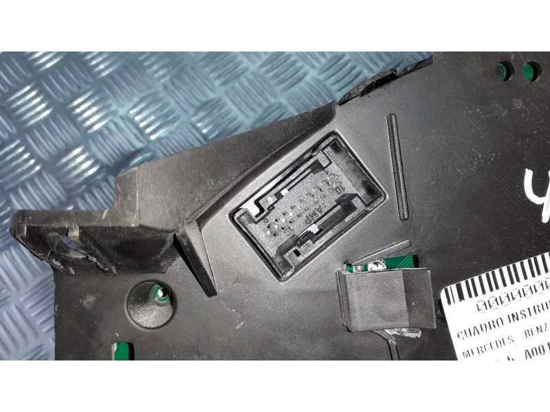 Recambio de cuadro instrumentos para mercedes-benz sprinter 02.00  caja cerrada referencia OEM IAM A0014468521  