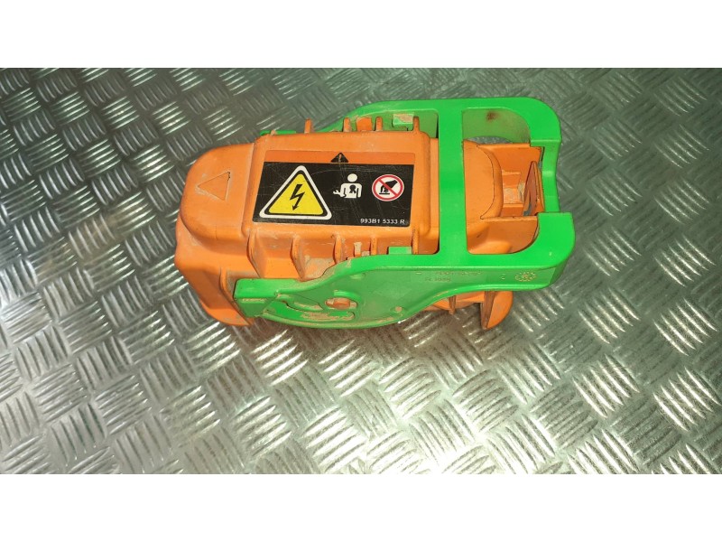 Recambio de caja reles / fusibles para renault zoe referencia OEM IAM 297C13111R  