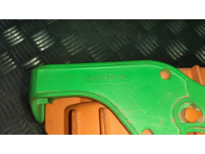 Recambio de caja reles / fusibles para renault zoe referencia OEM IAM 297C13111R  