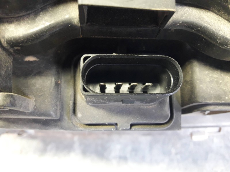 Recambio de faro derecho para audi a3 (8l) referencia OEM IAM 15390200 RE153896 