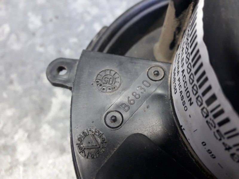 Recambio de motor calefaccion para citroen xsara picasso referencia OEM IAM B6830  