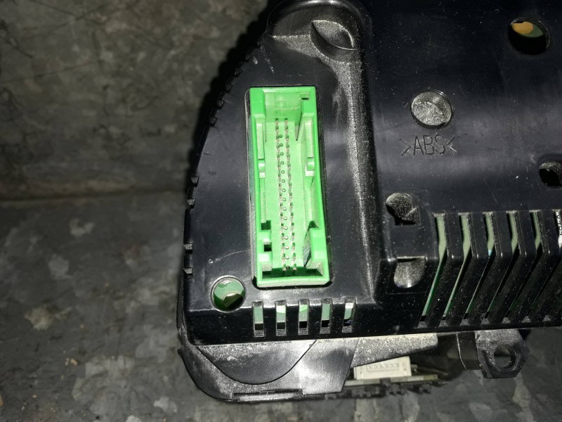 Recambio de cuadro instrumentos para audi a4 berlina (8e) referencia OEM IAM 1036901830 BOSCH 