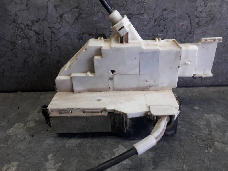 Recambio de cerradura puerta delantera derecha para peugeot 407 st confort referencia OEM IAM   