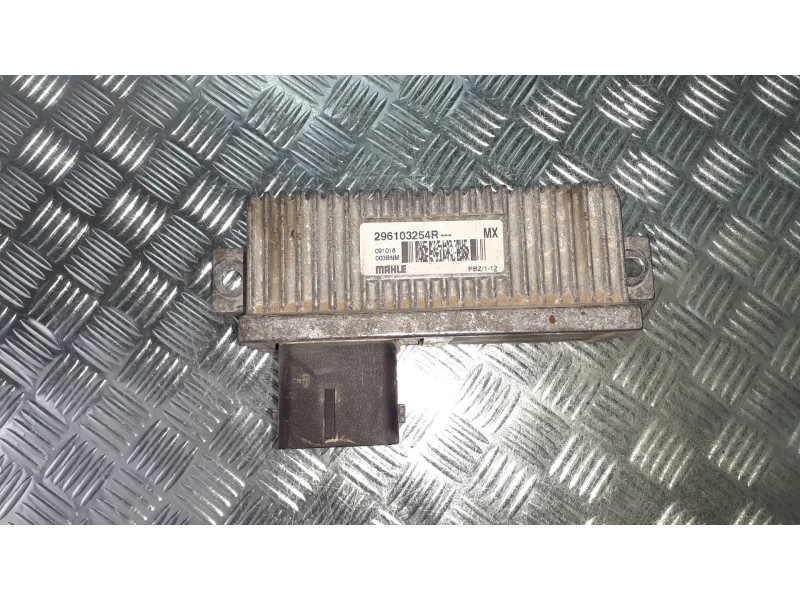 Recambio de caja precalentamiento para renault zoe referencia OEM IAM 296103254R  