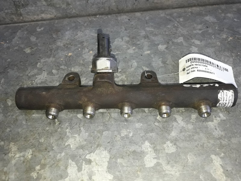 Recambio de rampa inyectora para seat arona referencia OEM IAM 8200669695TT 088610C34 13071008864IZ
