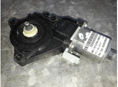Recambio de motor elevalunas delantero derecho para hyundai i30cw referencia OEM IAM 824602R000 0130822543 BOSCH