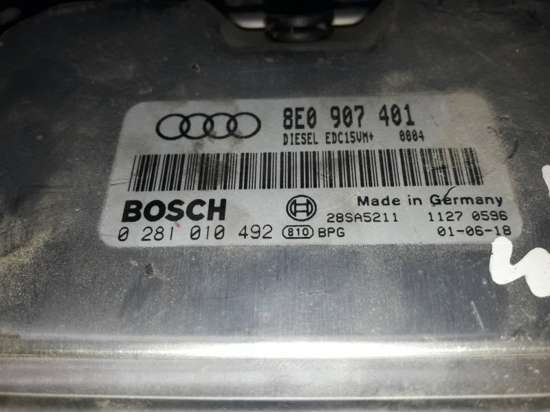 Recambio de centralita motor uce para audi a4 berlina (8e) referencia OEM IAM 8E0907401 0281010492 BOSCH