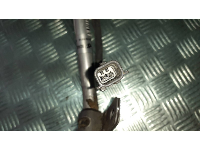 Recambio de tubo aire acondicionado para renault zoe referencia OEM IAM 924477415R  