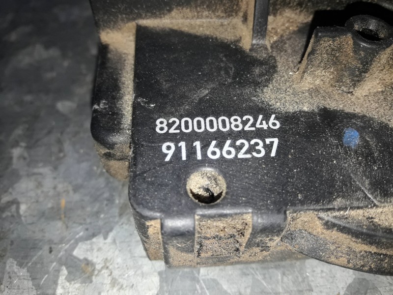 Recambio de cerradura puerta delantera izquierda para opel vivaro furgón/combi (07.2006 =>) referencia OEM IAM 8200008246 911662