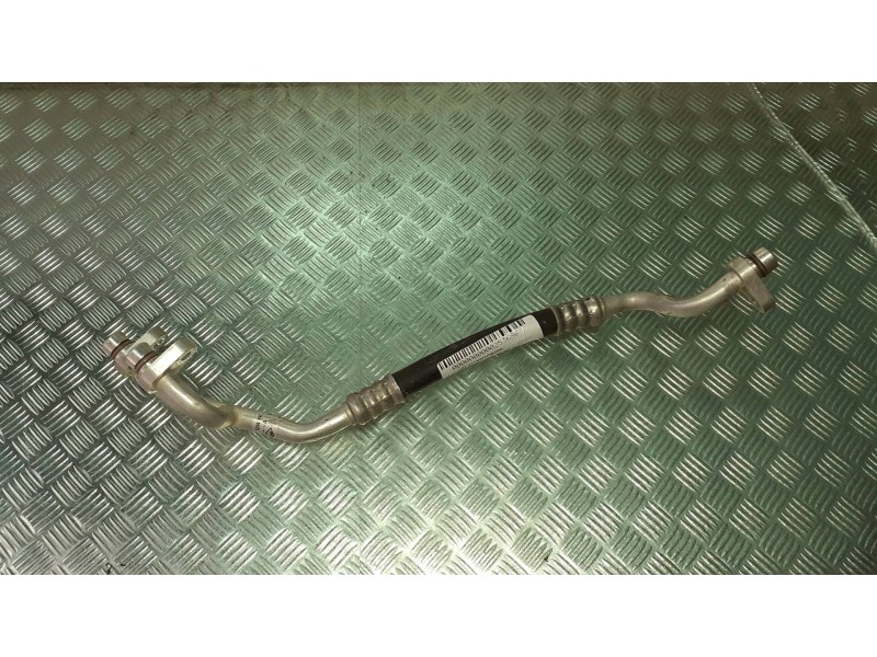 Recambio de tubo aire acondicionado para renault zoe referencia OEM IAM 924467761R  