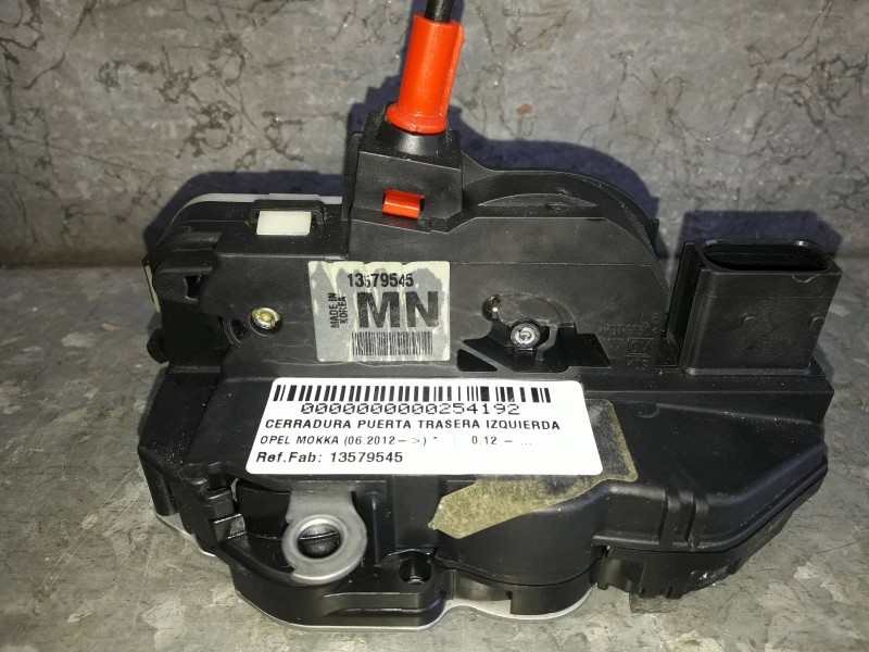Recambio de cerradura puerta trasera izquierda para opel mokka referencia OEM IAM 13579545  