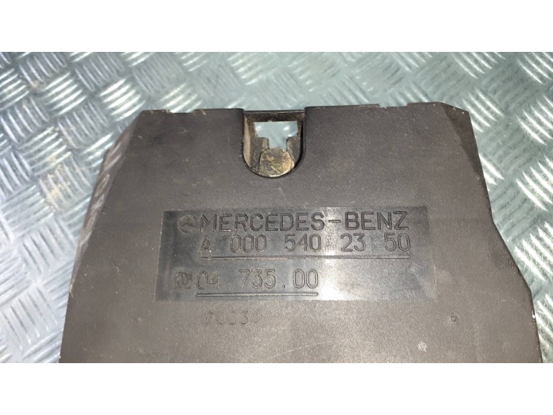 Recambio de caja reles / fusibles para mercedes-benz sprinter 02.00  caja cerrada referencia OEM IAM A0005402350  