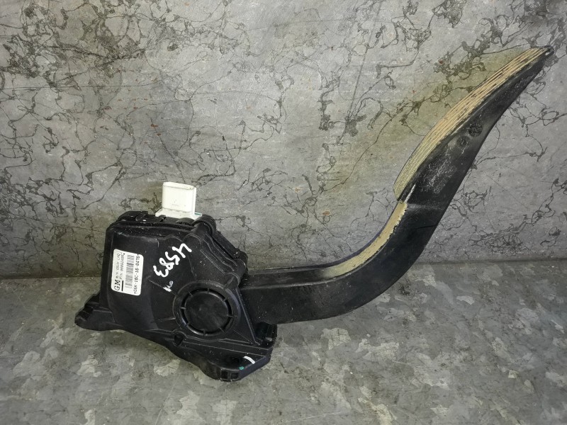 Recambio de pedal acelerador para opel mokka referencia OEM IAM 96892406  