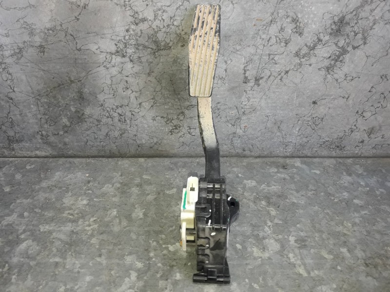 Recambio de pedal acelerador para opel mokka referencia OEM IAM 96892406  