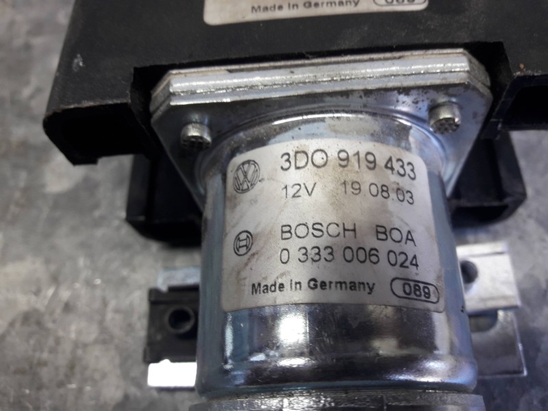 Recambio de modulo electronico para volkswagen touareg (7la) referencia OEM IAM 3D0919083 1330522900 BOSCH