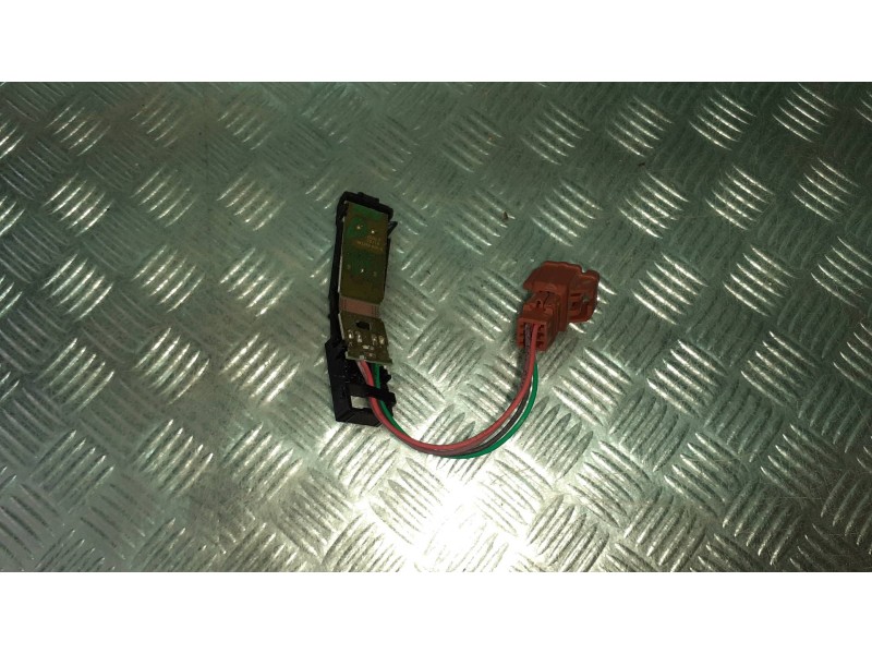 Recambio de sensor para renault zoe referencia OEM IAM 129394V  4 PINES