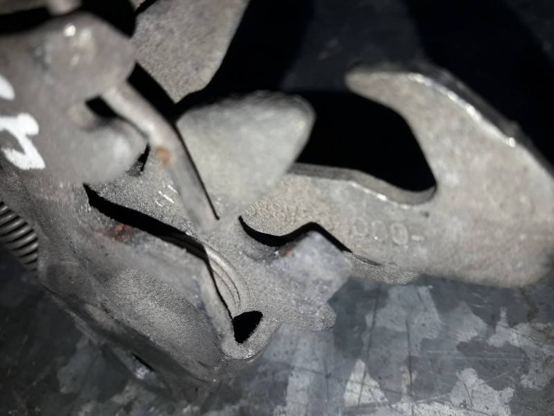 Recambio de cerradura capo para citroen c-elysée referencia OEM IAM 5887538080  