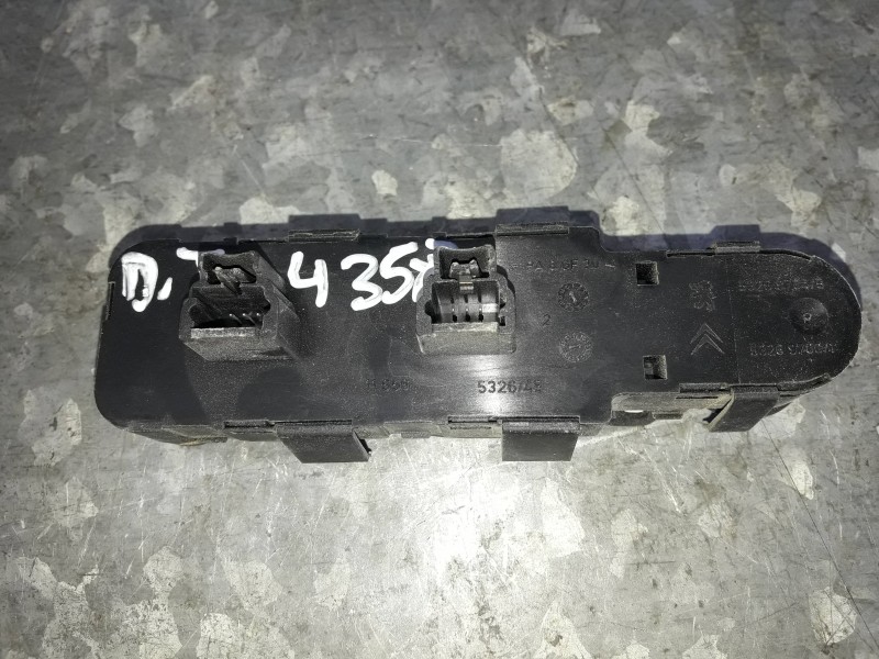 Recambio de mando elevalunas delantero izquierdo para peugeot 407 referencia OEM IAM 532697045 532697001 