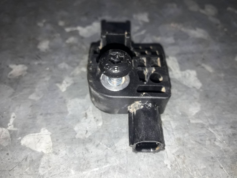 Recambio de sensor de impacto para opel mokka referencia OEM IAM 313578678  