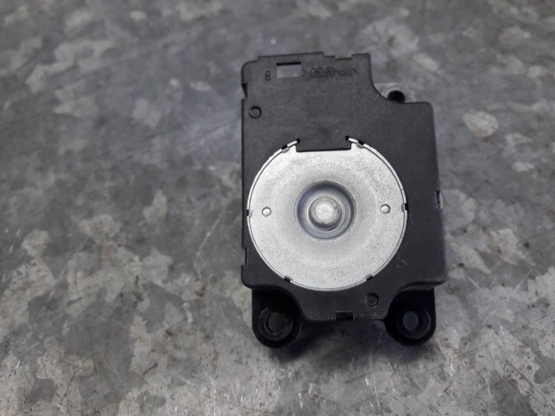 Recambio de motor apertura trampillas climatizador para opel mokka referencia OEM IAM T1006419G 1504161A 