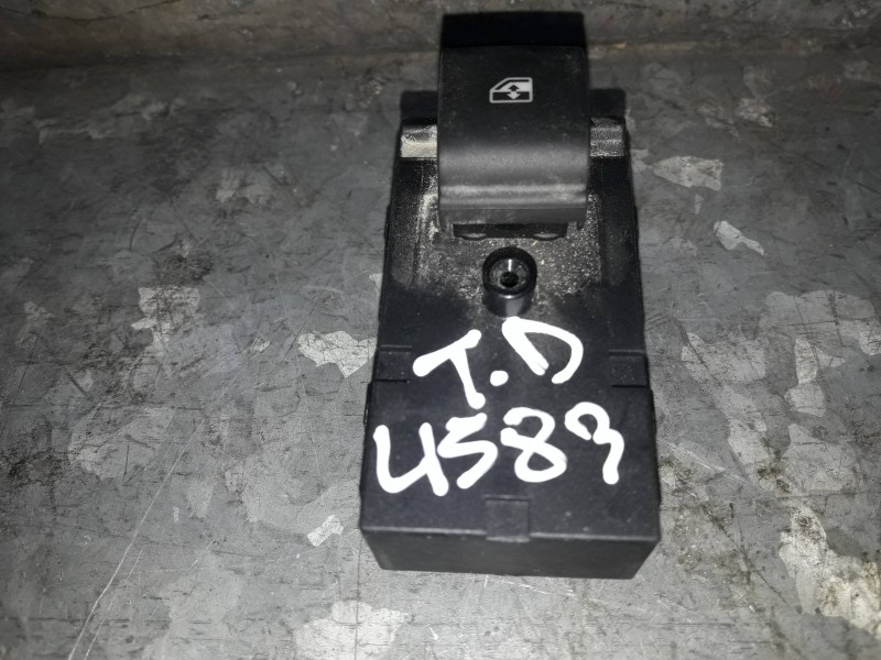 Recambio de mando elevalunas trasero derecho para opel mokka referencia OEM IAM 13301888 211410 610432