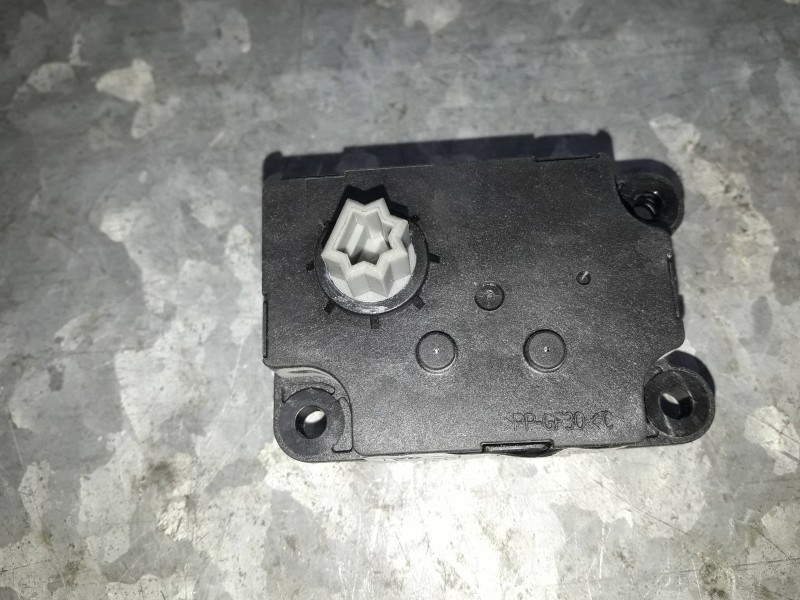 Recambio de motor apertura trampillas climatizador para opel mokka referencia OEM IAM T1006419G 1604161A 