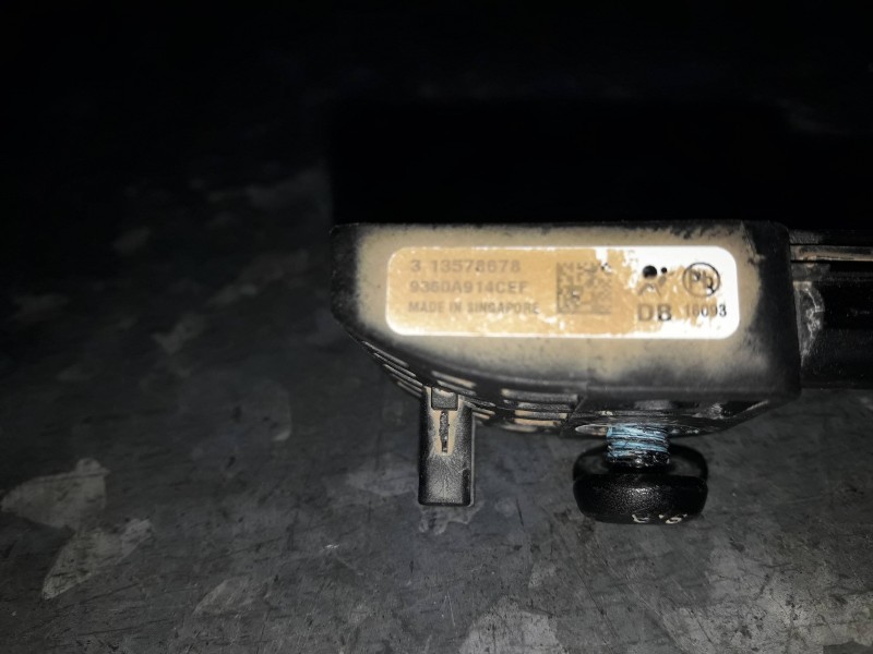 Recambio de sensor de impacto para opel mokka referencia OEM IAM 313578678  
