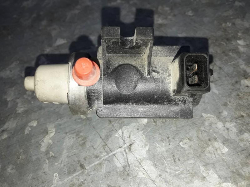 Recambio de valvula aire adicional para volkswagen new beetle (9c1/1c1) referencia OEM IAM 1H0906627 72190325 98T334