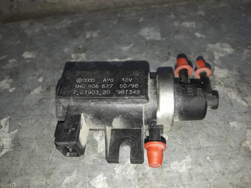 Recambio de valvula aire adicional para volkswagen golf iv berlina (1j1) referencia OEM IAM 1H0906627 72190320 98T342