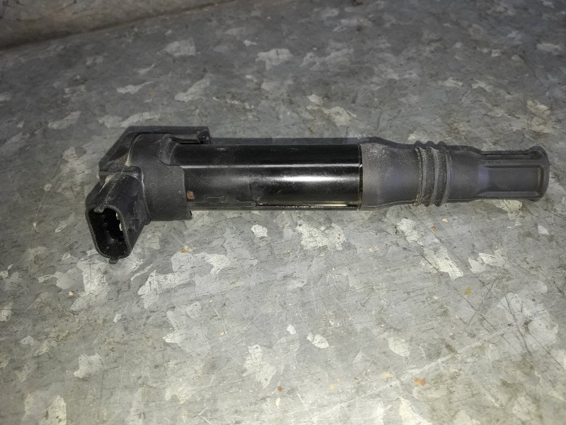 Recambio de inyector para citroen c-elysée referencia OEM IAM 9671214580  