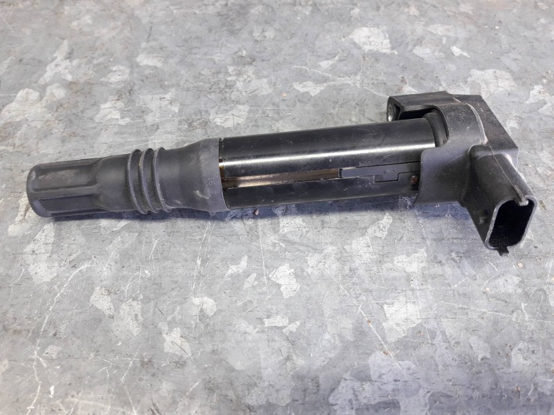 Recambio de inyector para citroen c-elysée referencia OEM IAM 9671214580  